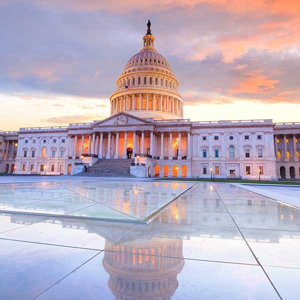 Picture of the U.S. Capitol Building at sunset